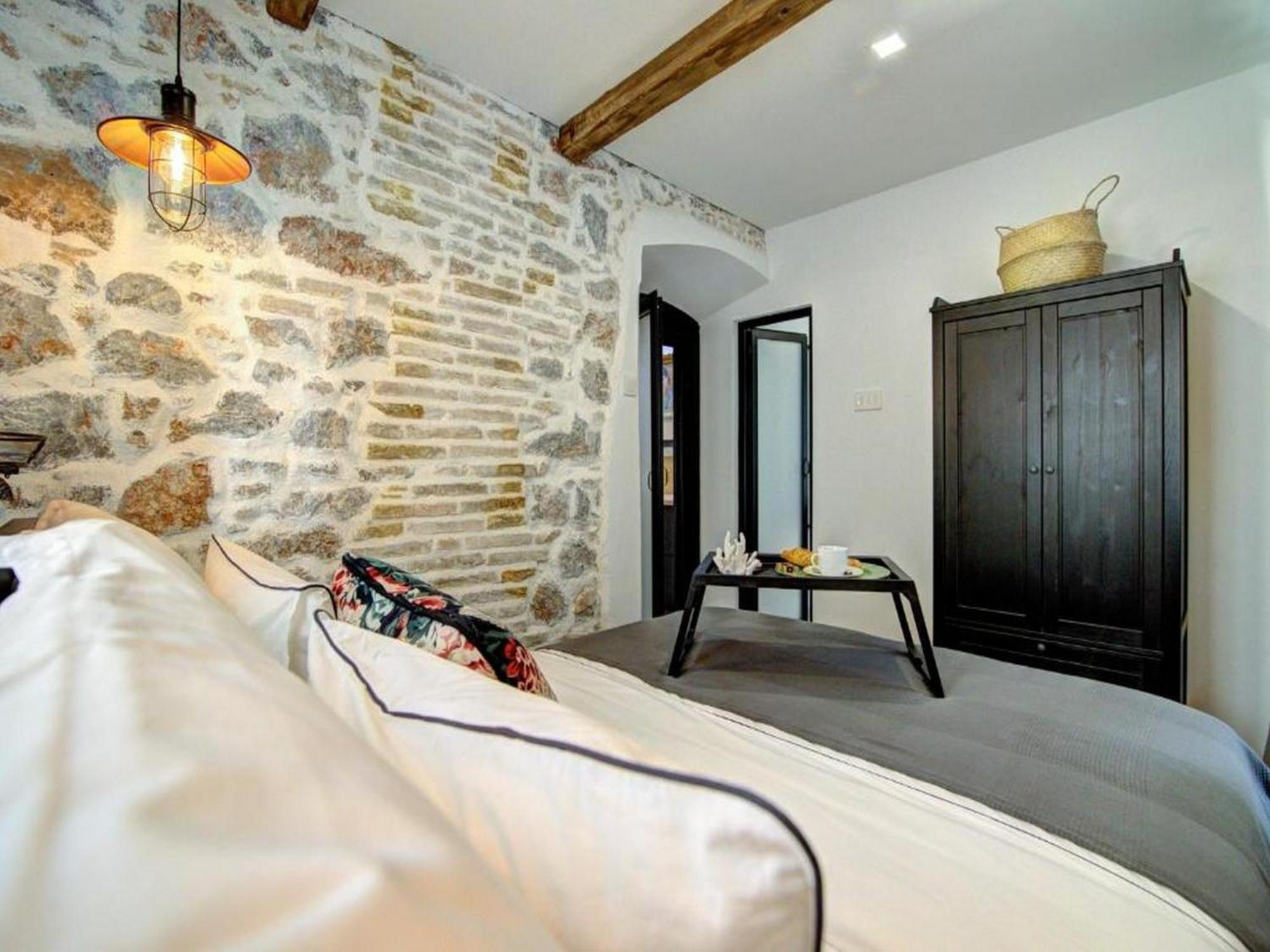 Hotel History House Moja Ti 1830 In Old Town Senj Senj  Pokoj fotografie